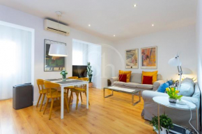 Bonito apartamento cerca de la Sagrada Familia